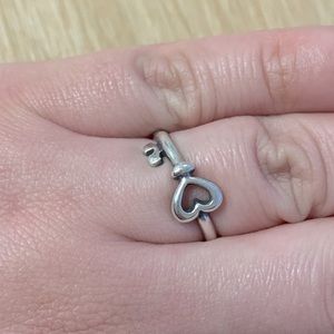 James Avery 🔑 Ring